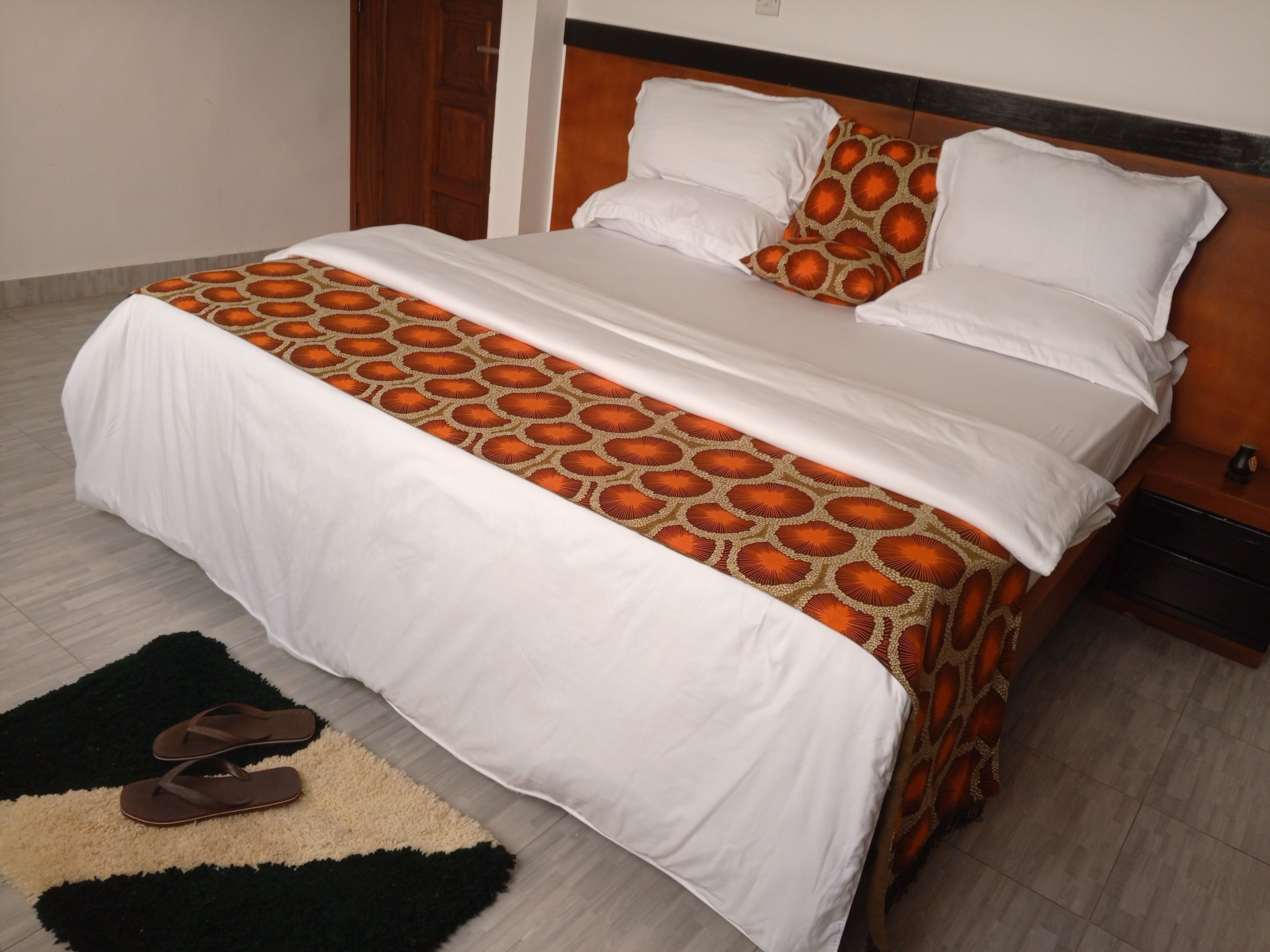 Executive Studio Suite, Balcony, Garden Area | Desk, laptop workspace, free WiFi