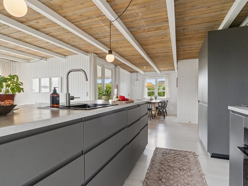 "Bjarni" - 180m from the sea by Interhome