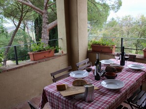 Outdoor dining - Santinovo belvedere Ferienwohnung by Interhome (Colle Val d'Elsa)