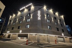 Front of property - Groove Hotel (Jeonju)