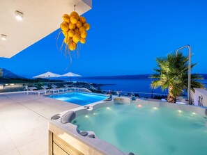 A heated pool - Boutique Villa Fay by Interhome (Krilo Jesenice)