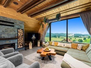TV, fireplace - Chalet "Forest Hill" mit Hallenbad by Interhome (Delnice)