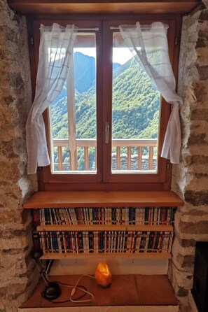 Interior - Chalet in den sonnigen Schweizer Südalpen by Interhome (Crana)