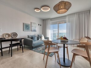Living area - Luxuriöse Wohnung mit Meerblick Stoa Serenity by Interhome (Kalami)