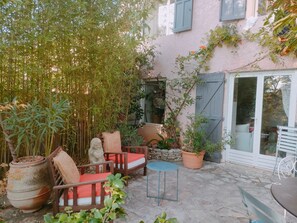 Terrace/patio - Haus mit Charme Landschaft von Aix by Interhome (Aix en Provence)