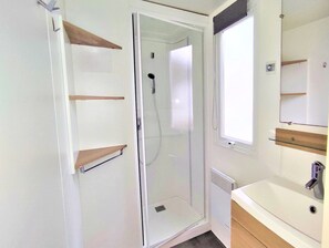 Bathroom - Standort mobil home 2 chambres by Interhome (Saint Jean de Monts)