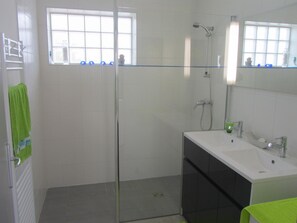 Towels - Wohnung mit Meerblick by Interhome (Denneville)