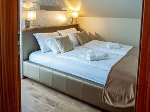 4 bedrooms, Internet - Luxvil apartment by Interhome (Balatonkeresztur)