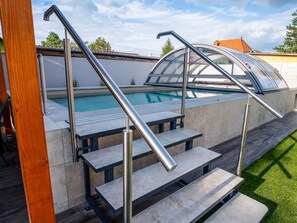 A heated pool - Luxvil apartment by Interhome (Balatonkeresztur)