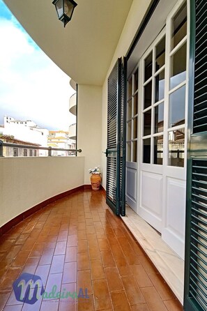 Unclassified image, 4 of 10, button - Wohnung in Funchal, in der Nähe von Farmers Market by Interhome (Madeira/Funchal)