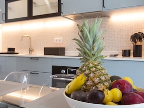 Fridge, microwave, oven, dishwasher - "BJ Apartment Funchal III" by Interhome (Madeira/Funchal)