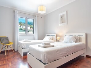 Internet - Graue Wohnung im Stadtzentrum mit Meerblick by Interhome (Madeira/Funchal)