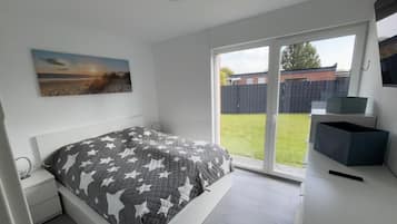 Bungalow | 3 bedrooms, individually furnished, iron/ironing board