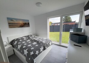 Bungalow | 3 bedrooms, individually furnished, iron/ironing board - Bungalow in Dornumersiel (Dornum)