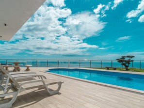 A heated pool - Villa Cabouco by Interhome (Madeira/Ribeira Brava)