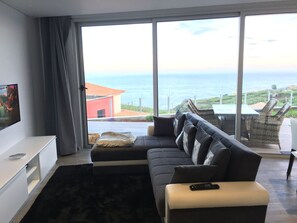 DVD player - "Villa Pinheira II" by Interhome (Madeira/Calheta)