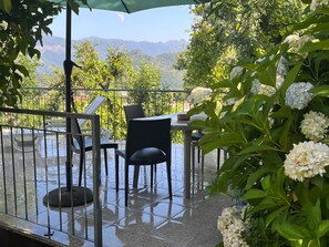 Outdoor dining - Casa de Casarelhos by Interhome (Covas)