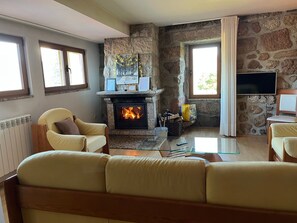 Fireplace - Casa da Lage by Interhome (Covas)