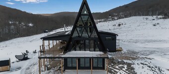 Newly Built Luxury EVL A-Frame (Sauna & Hot Tub)