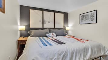 3 bedrooms, free WiFi, bed sheets