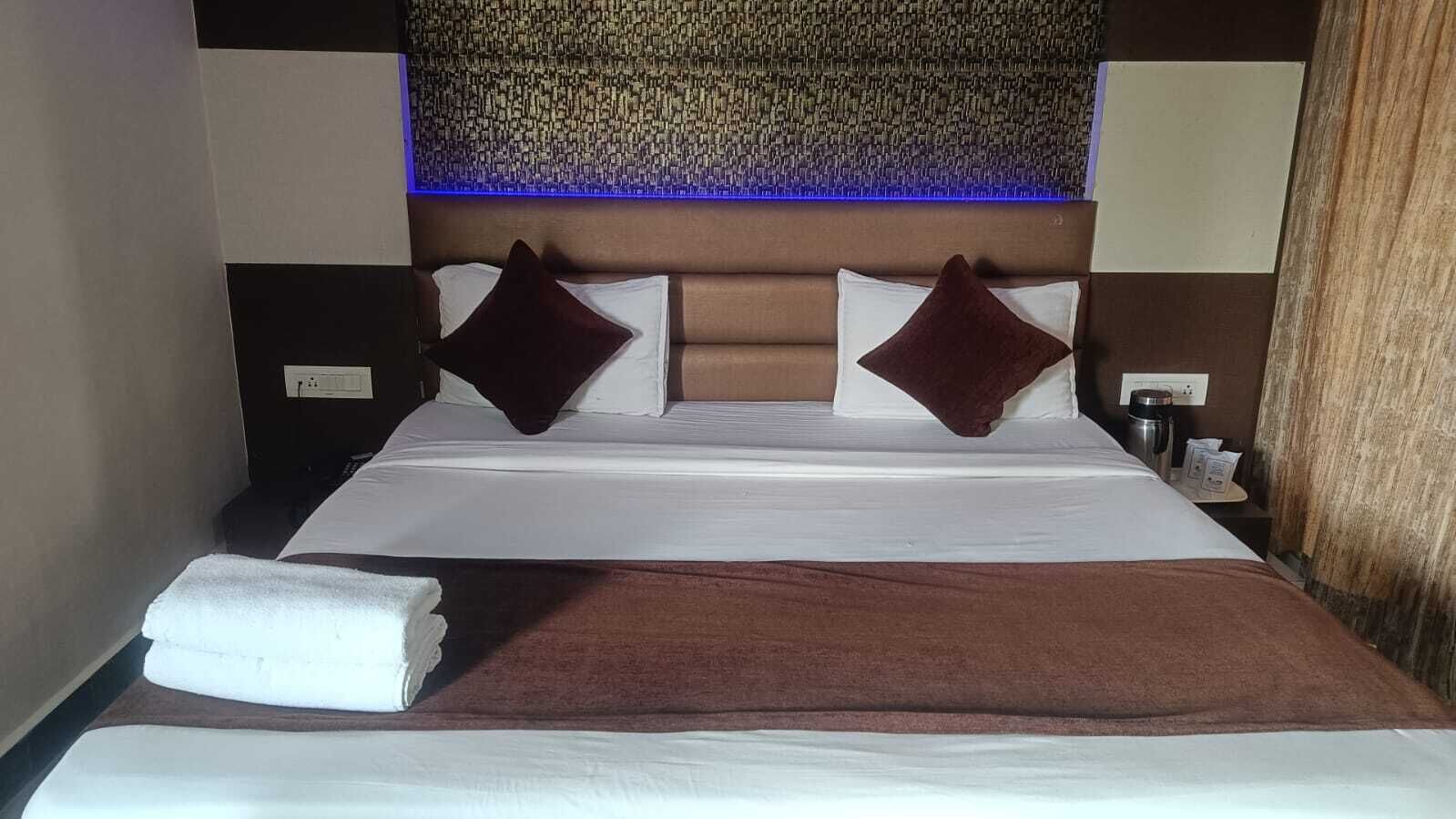 Double Room | Desk, free WiFi