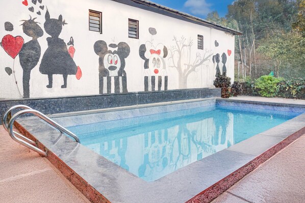 House | Pool | Outdoor pool - Hotel O Malavli Lonavala Hill View (Mawal)