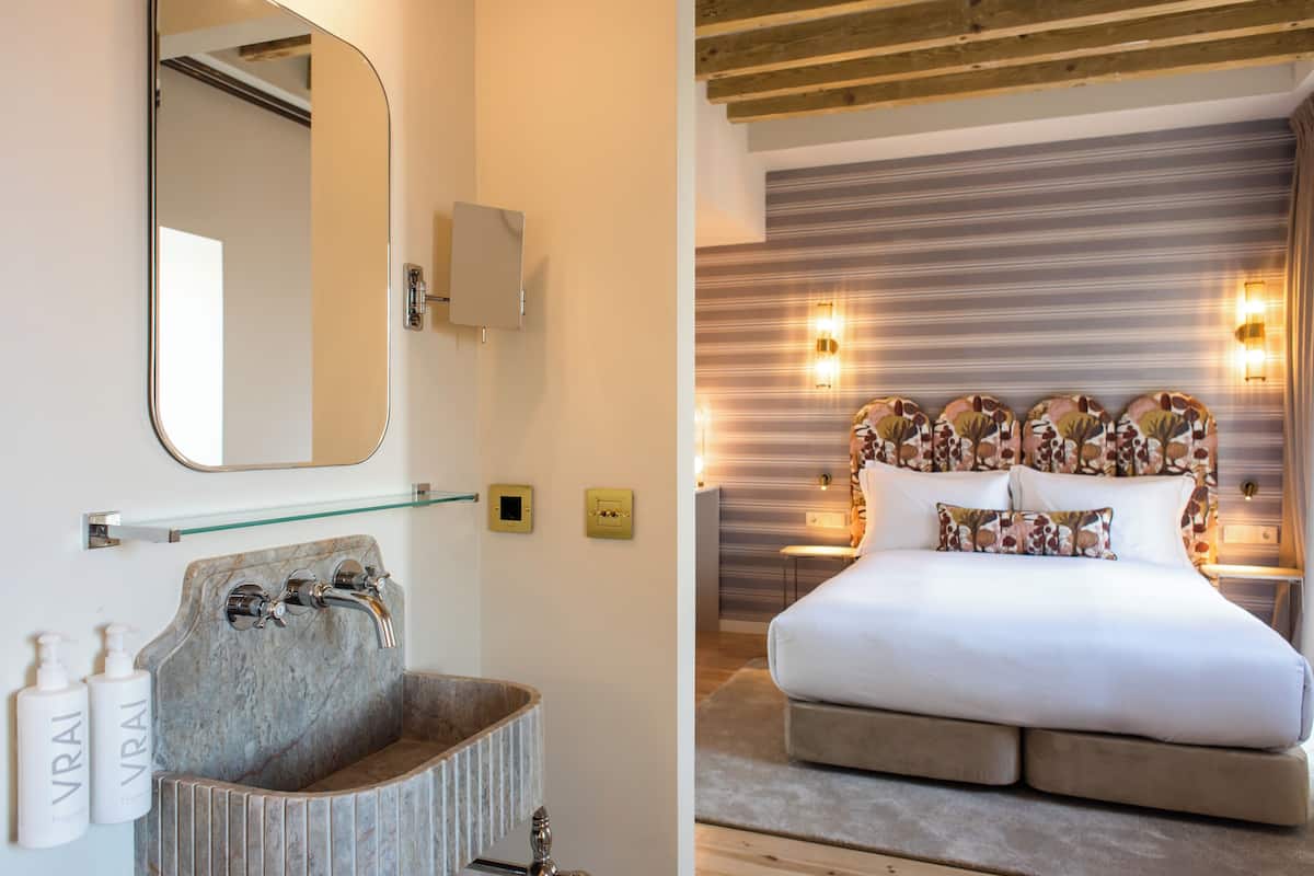 Premium Room | Free WiFi