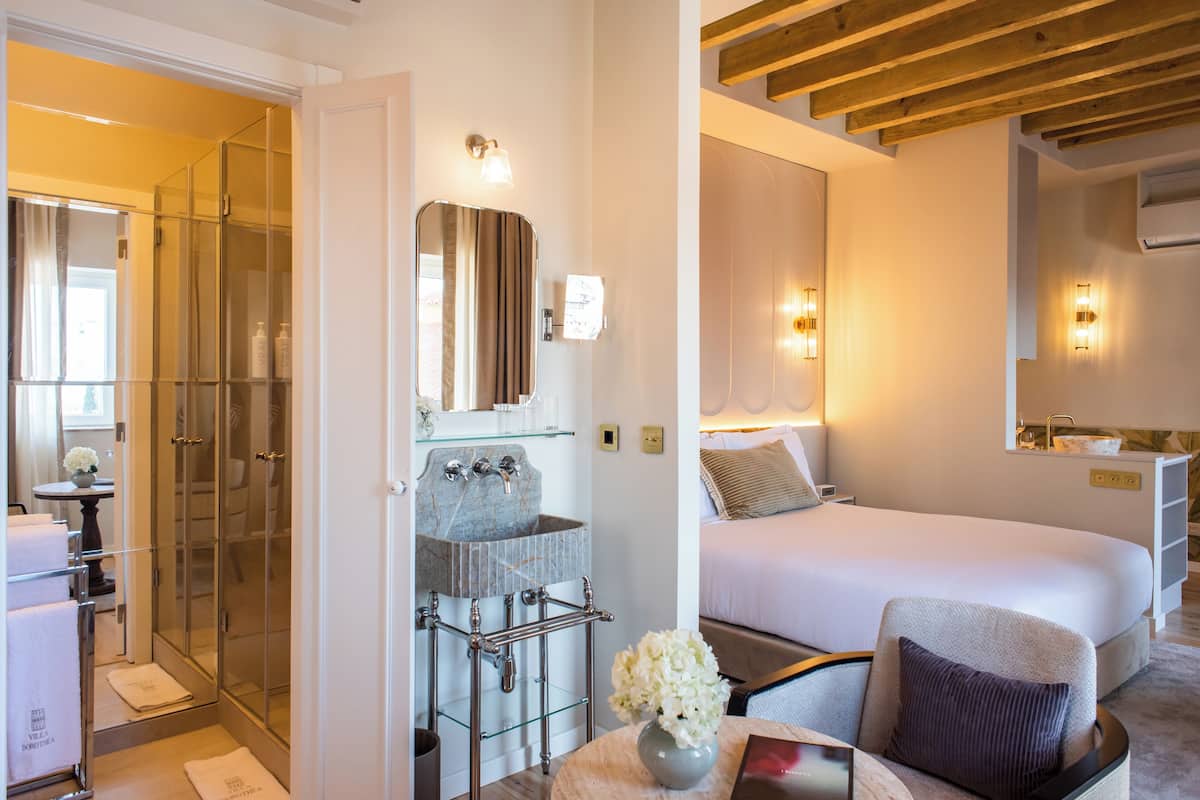 Premium Room, City View | Free WiFi