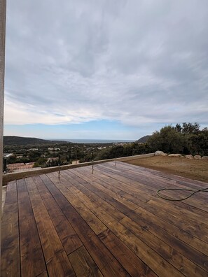 Terrace/patio - New 80 m² apartment with private garden - Lozari sea view - 6 pers. (Belgodere)
