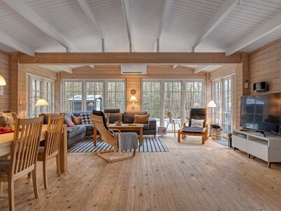 "Landrich" - from the sea by Interhome