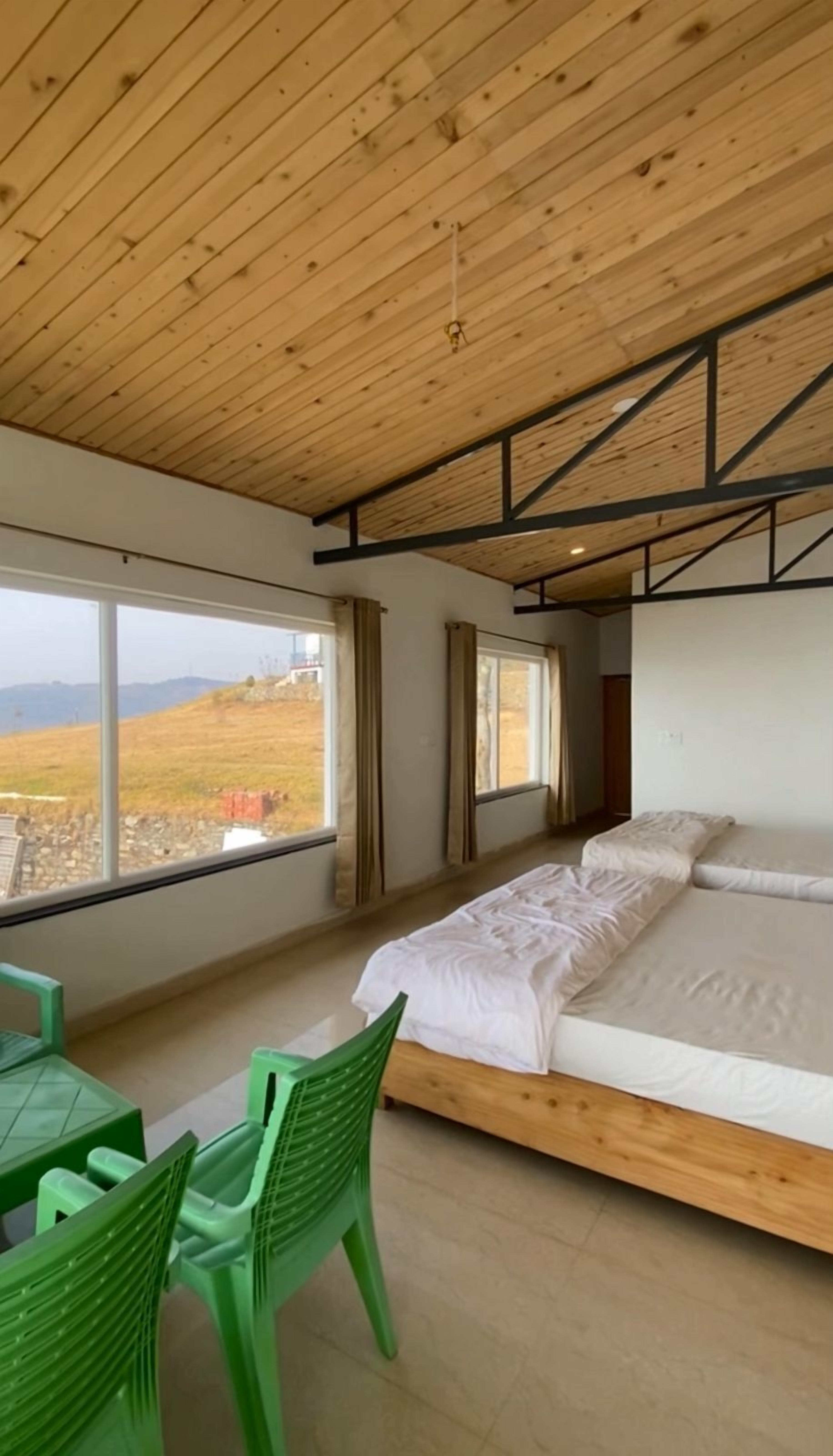 Family Room | Rollaway beds, free WiFi, bed sheets