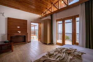 Luxury Room | Rollaway beds, free WiFi, bed sheets - Ridge View Cottages (Chakrata)