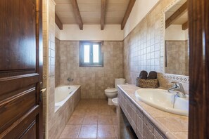 Shower, hair dryer, bidet, towels - Son Sea Villa – 5 minutes from Es Trenc, private villa and total tranquillity (Campos)
