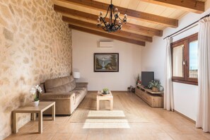 Smart TV, books, music library, stereo - Son Sea Villa – 5 minutes from Es Trenc, private villa and total tranquillity (Campos)