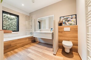 Shower, hair dryer - Villa Maison Blondin (Ucel)