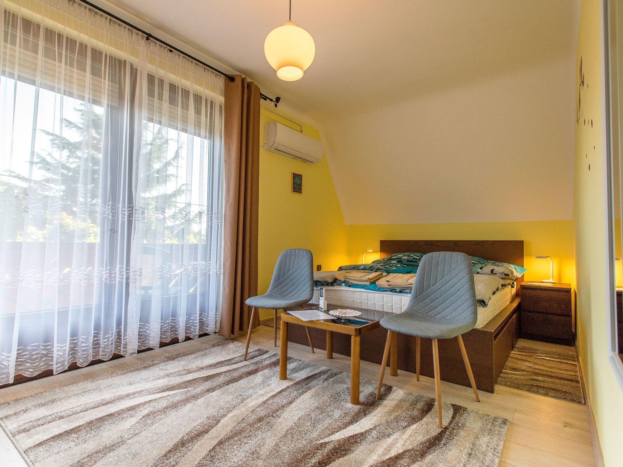 5 chambres, accès Internet