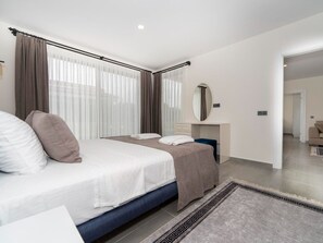 3 bedrooms, Internet
