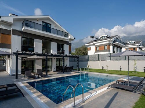 Tolle Villa in Ölüdeniz mit Kinderpool by Interhome