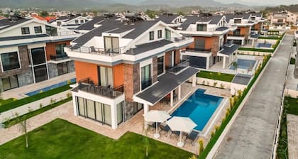 Luxuriöse Villa "Galaxy V4", 300 Meter vom Meer by Interhome