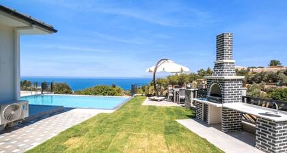 Villa mit Infinity in Fethiye Faralya by Interhome
