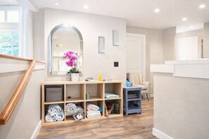 Interior - Enjoyable bedroom in shared house in charming Kent suburb (Kent)