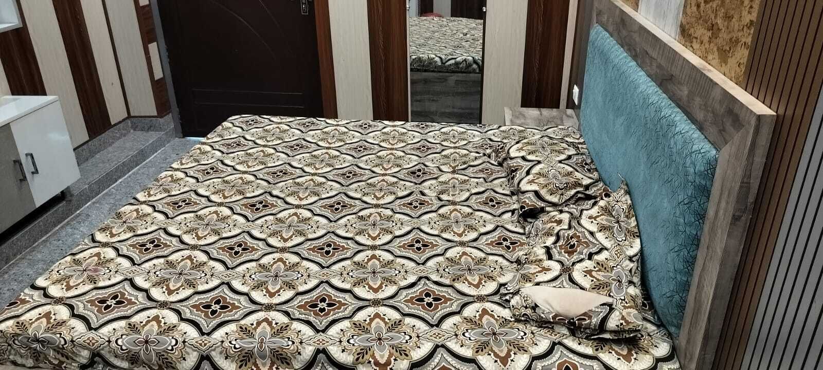 Rollaway beds, free WiFi, bed sheets