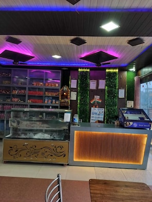 Dining - Shiva Family Restaurant Guest House (Chandpur)