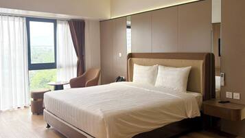Superior Suite, City View