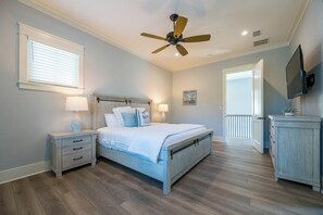 4 chambres, fer et planche à repasser, accès au Wi-Fi (inclus)