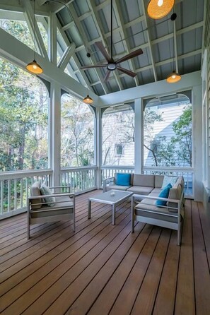 Property grounds - Sale~30A Hideaway~15 Min Beach Walk~2 Comm Pools-Beach Gear (Santa Rosa Beach)