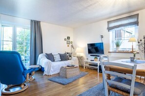 Smart TV, DVD player, books - Vacation apartment directly on the Rothaarsteig: Nature*Sport*Recreation* in Winterberg (Winterberg)