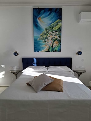 1 chambre, fer et planche à repasser, Wi-Fi, literie fournie