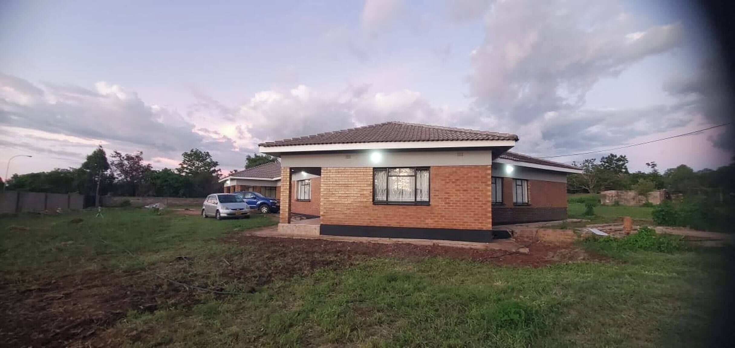 House, 5 Bedrooms | Exterior