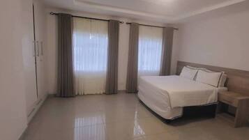 House, 5 Bedrooms | 5 bedrooms